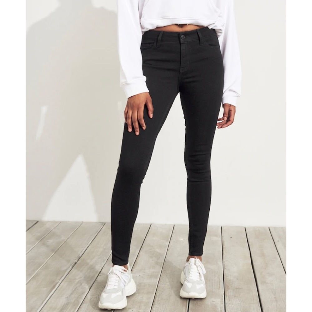 Hollister Mid-Rise Super Skinny Jeans